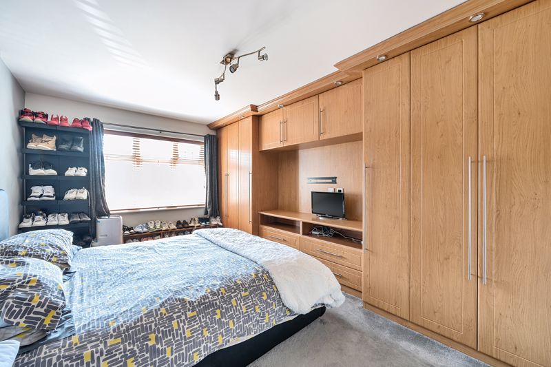 Bedroom- click for photo gallery